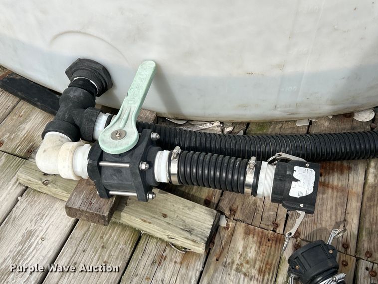 image for item EK4144 1980 Ford 9000 flatbed truck