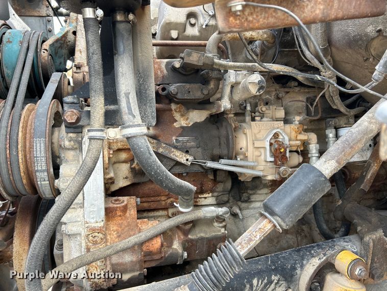 image for item EK4144 1980 Ford 9000 flatbed truck