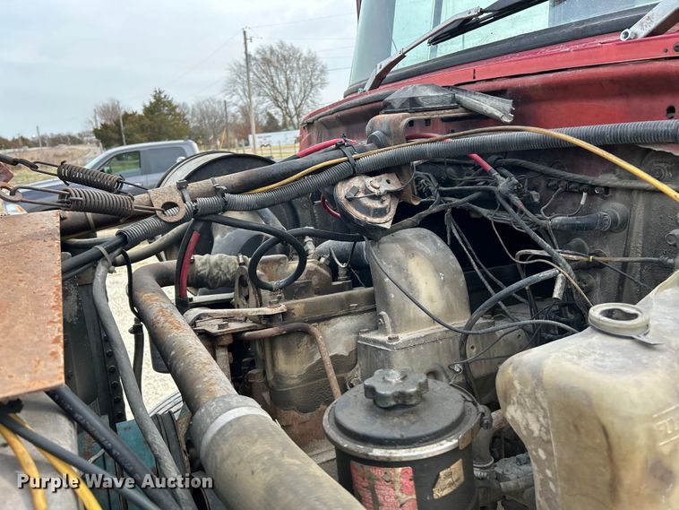 image for item EK4144 1980 Ford 9000 flatbed truck