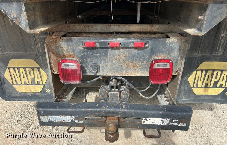 image for item EK4144 1980 Ford 9000 flatbed truck