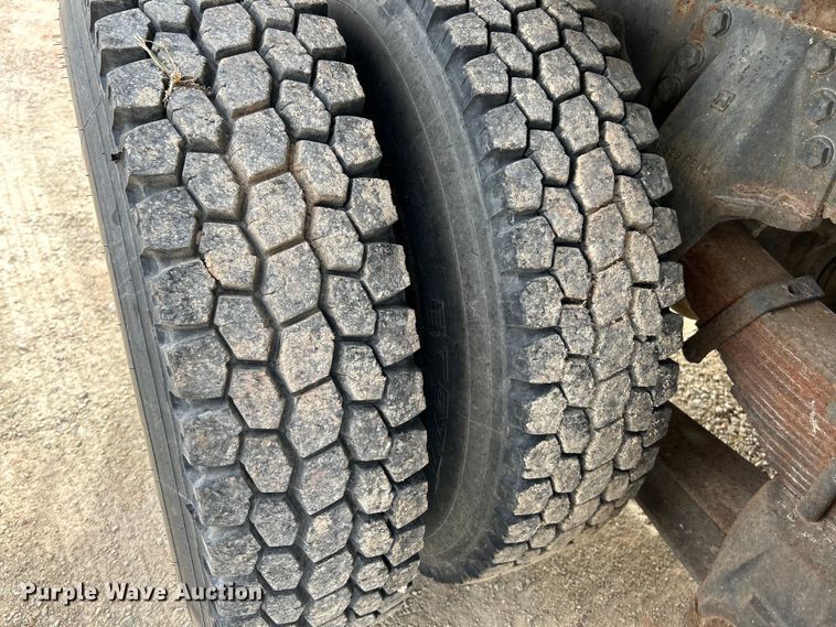 image for item EK4144 1980 Ford 9000 flatbed truck