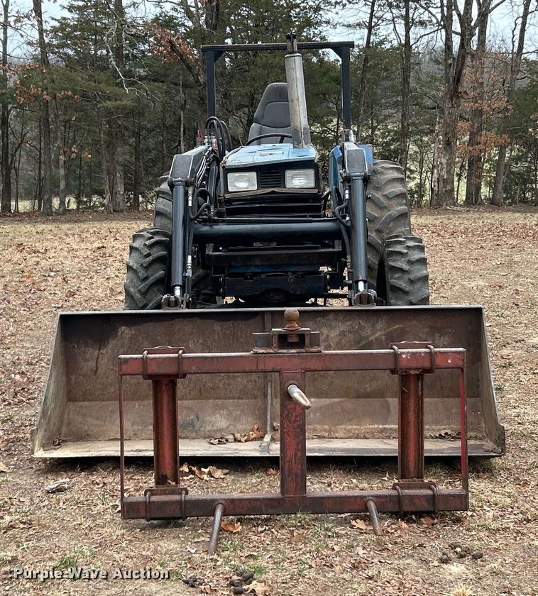 image for item EK4200 Long 2610 MFWD tractor