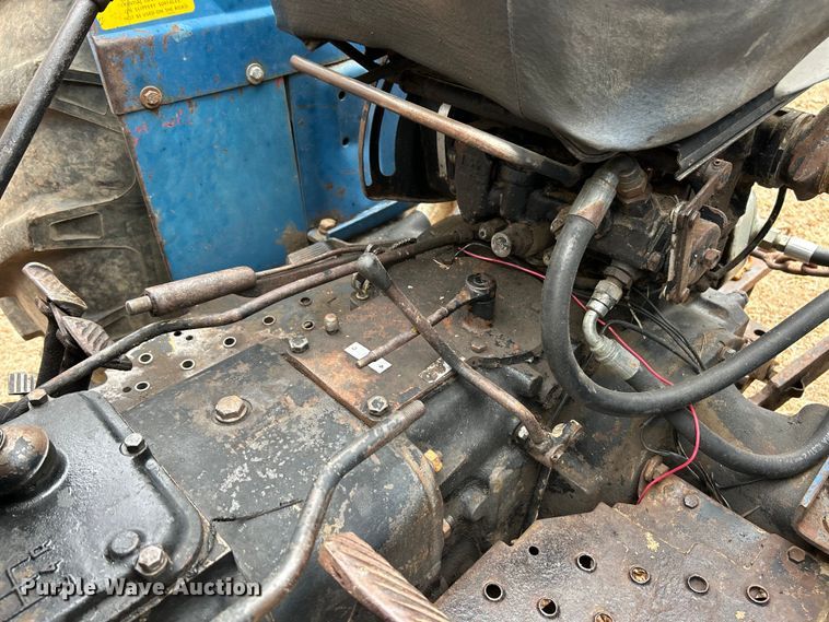 image for item EK4200 Long 2610 MFWD tractor