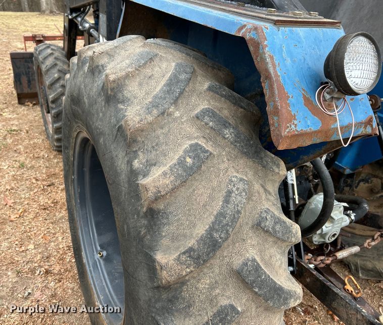 image for item EK4200 Long 2610 MFWD tractor