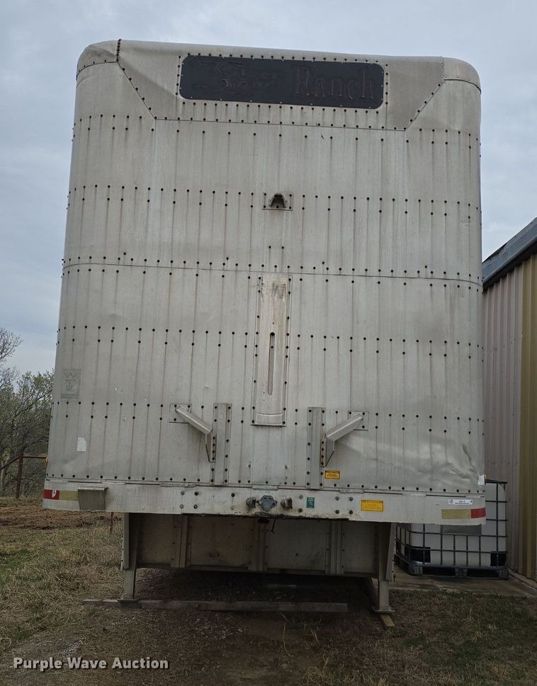 image for item LD9125 1988 Wilson PSDCL-202 livestock trailer