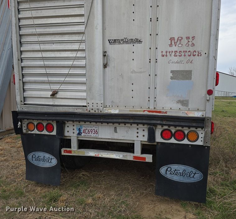 image for item LD9125 1988 Wilson PSDCL-202 livestock trailer