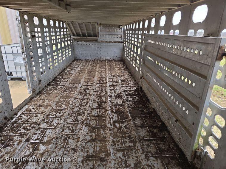 image for item LD9125 1988 Wilson PSDCL-202 livestock trailer