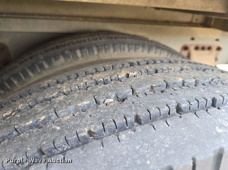 image for item LD9125 1988 Wilson PSDCL-202 livestock trailer