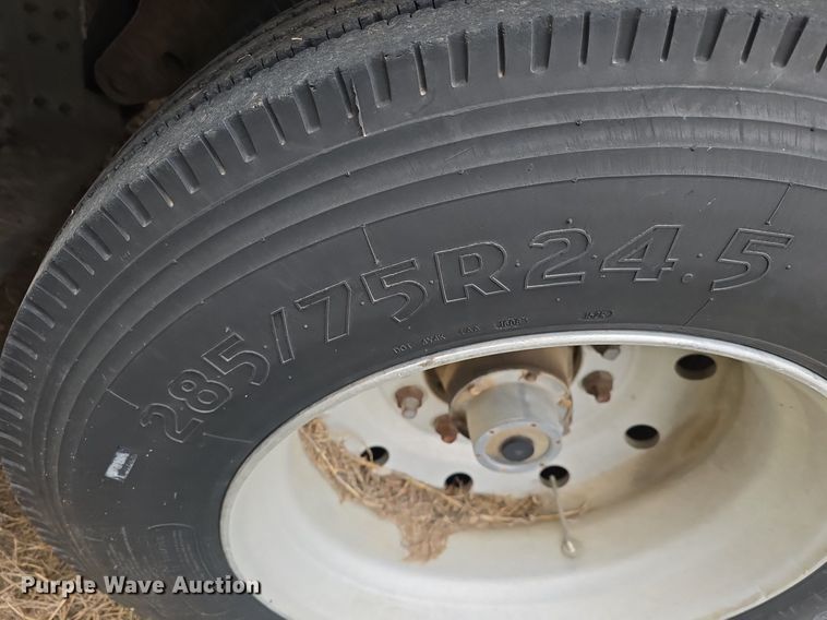 image for item LD9125 1988 Wilson PSDCL-202 livestock trailer