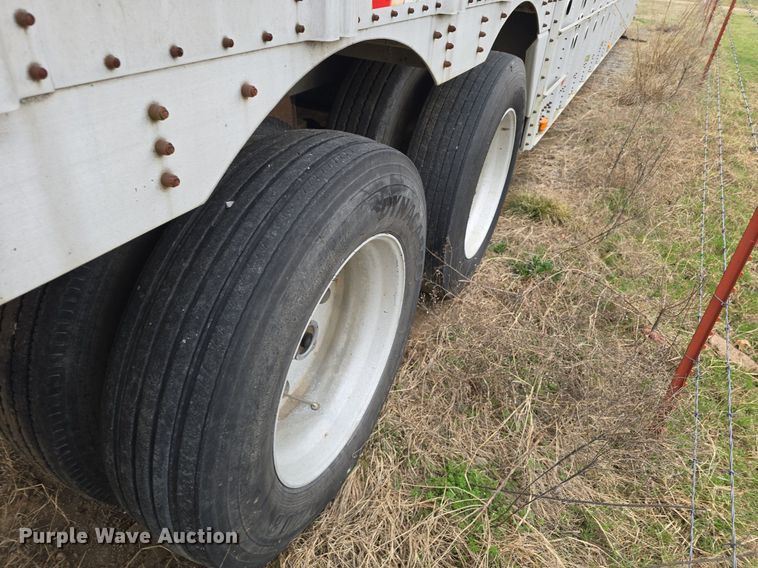 image for item LD9125 1988 Wilson PSDCL-202 livestock trailer