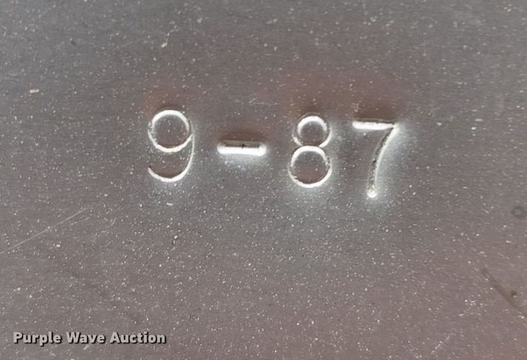 image for item LD9125 1988 Wilson PSDCL-202 livestock trailer