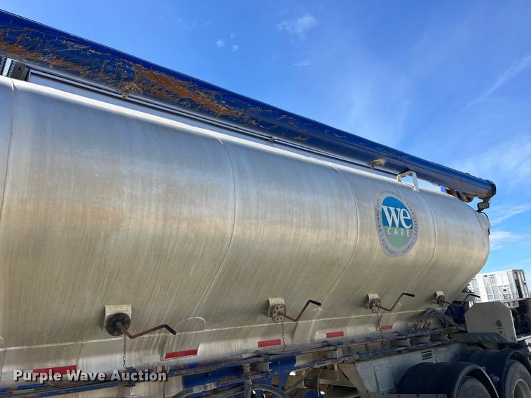 image for item LD9337 2012 Hensley  ATLW-36-32-8  pneumatic feed reclaimer trailer