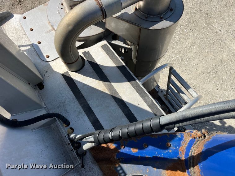 image for item LD9337 2012 Hensley  ATLW-36-32-8  pneumatic feed reclaimer trailer