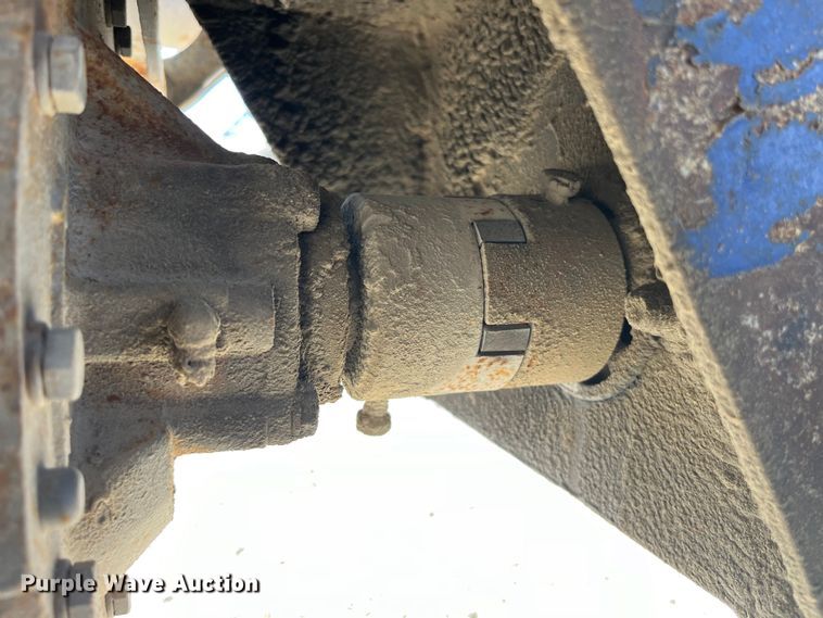 image for item LD9337 2012 Hensley  ATLW-36-32-8  pneumatic feed reclaimer trailer