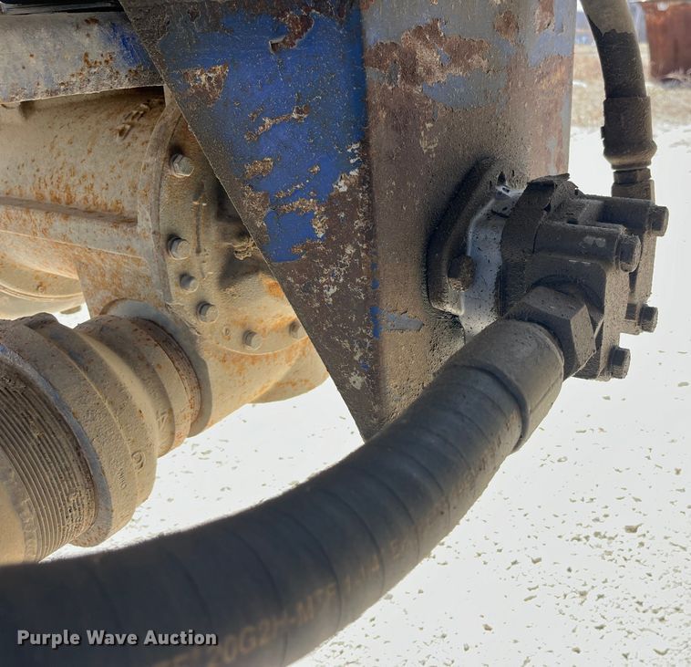 image for item LD9337 2012 Hensley  ATLW-36-32-8  pneumatic feed reclaimer trailer