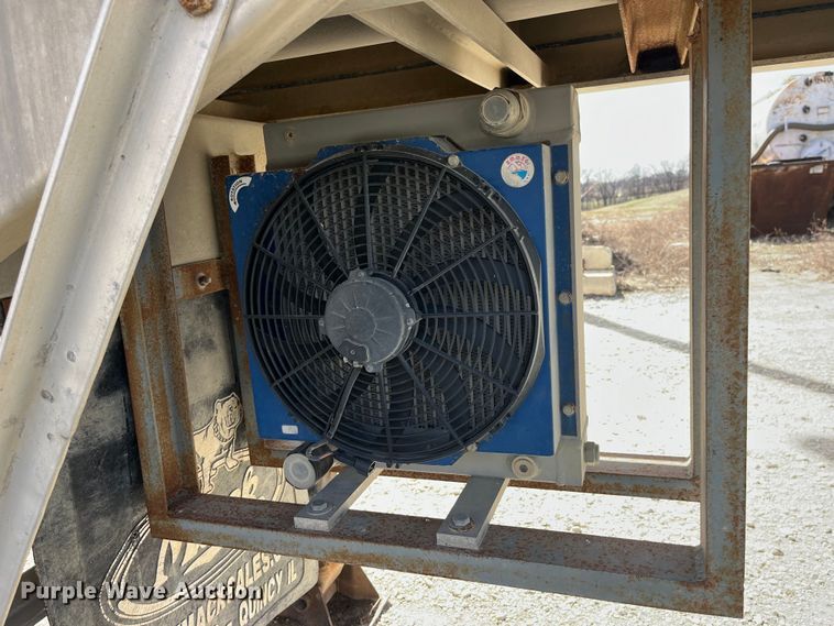 image for item LD9337 2012 Hensley  ATLW-36-32-8  pneumatic feed reclaimer trailer