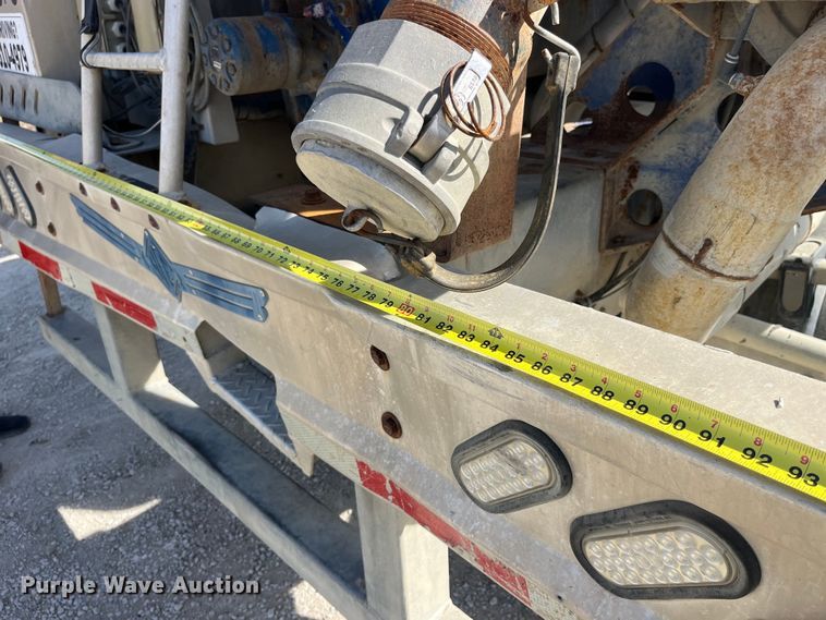 image for item LD9337 2012 Hensley  ATLW-36-32-8  pneumatic feed reclaimer trailer