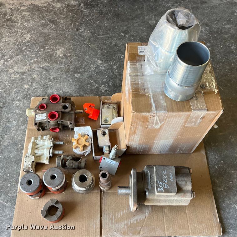 image for item LD9337 2012 Hensley  ATLW-36-32-8  pneumatic feed reclaimer trailer