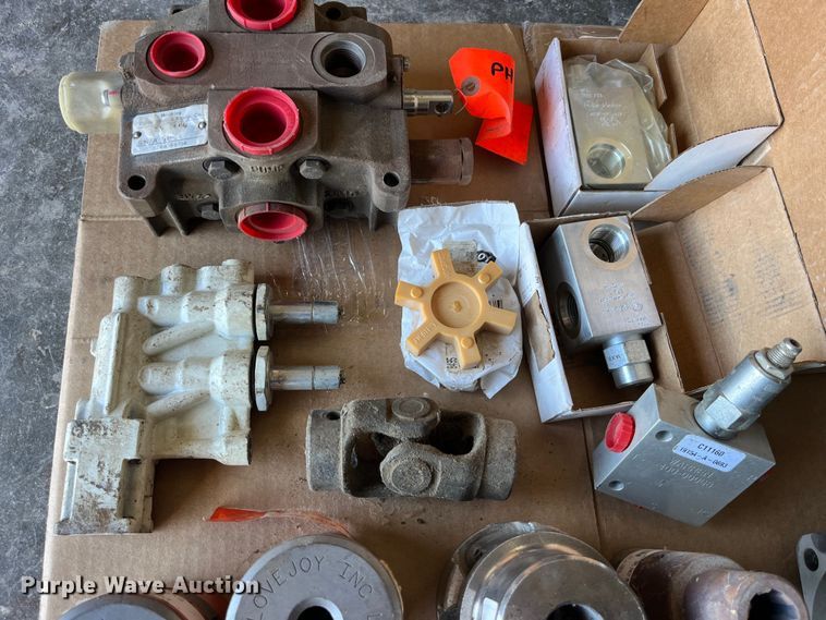 image for item LD9337 2012 Hensley  ATLW-36-32-8  pneumatic feed reclaimer trailer