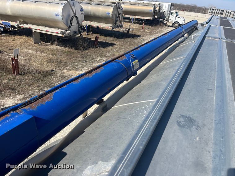 image for item LD9338 2012 Hensley ATLW-3-12 feed delivery trailer