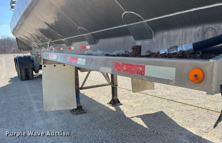 image for item LD9338 2012 Hensley ATLW-3-12 feed delivery trailer