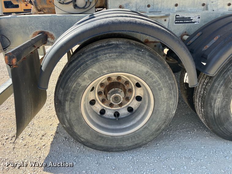 image for item LD9338 2012 Hensley ATLW-3-12 feed delivery trailer