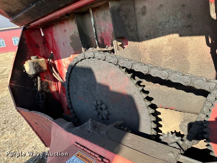 image for item LO9497 GEHL  1330 HD Scavanger manure spreader