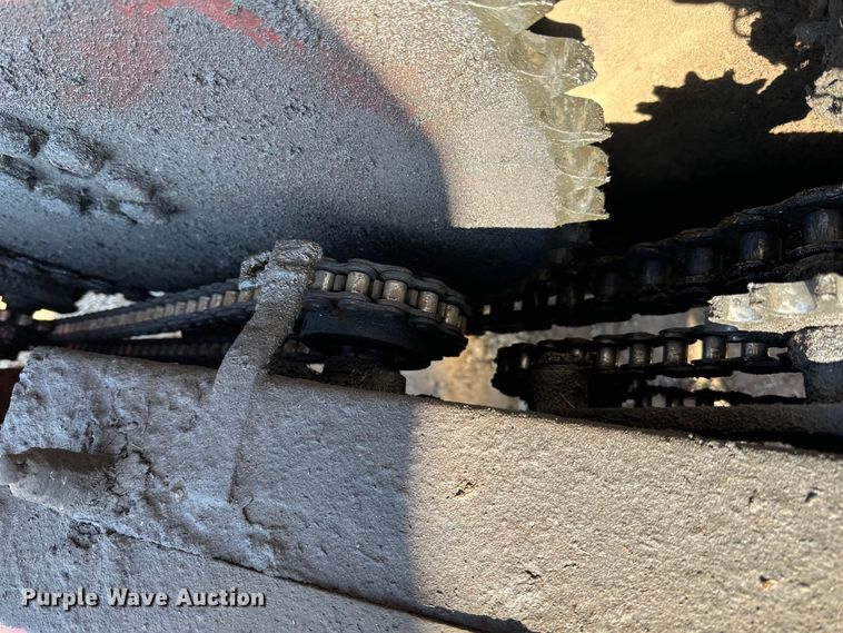 image for item LO9497 GEHL  1330 HD Scavanger manure spreader