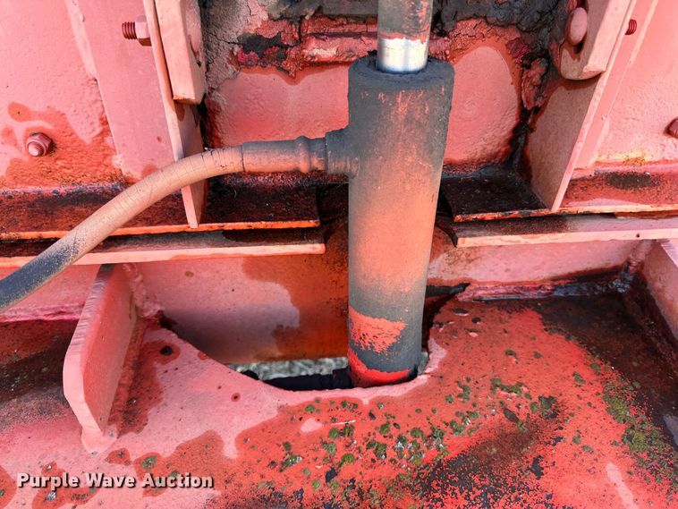 image for item LO9497 GEHL  1330 HD Scavanger manure spreader