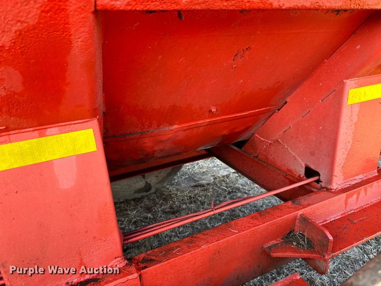 image for item LO9497 GEHL  1330 HD Scavanger manure spreader