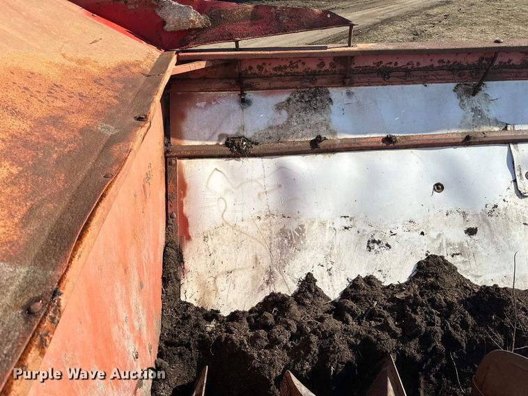 image for item LO9497 GEHL  1330 HD Scavanger manure spreader