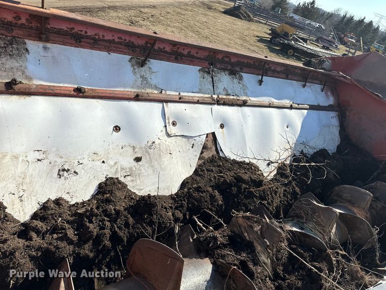 image for item LO9497 GEHL  1330 HD Scavanger manure spreader