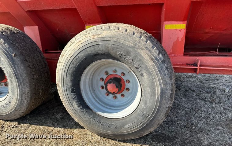 image for item LO9497 GEHL  1330 HD Scavanger manure spreader