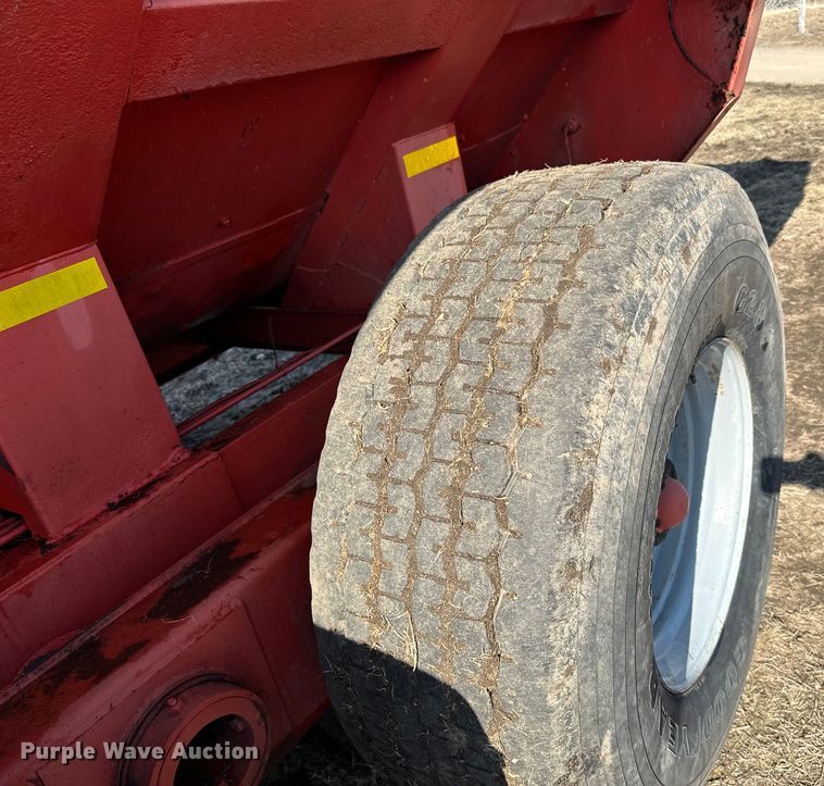 image for item LO9497 GEHL  1330 HD Scavanger manure spreader