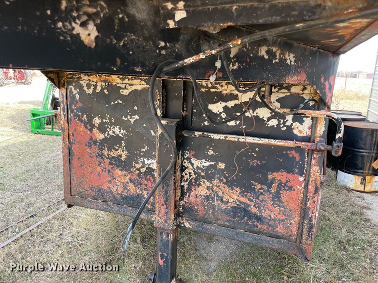 image for item LV9247 Shop built  livestock trailer