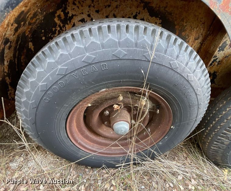 image for item LV9247 Shop built  livestock trailer