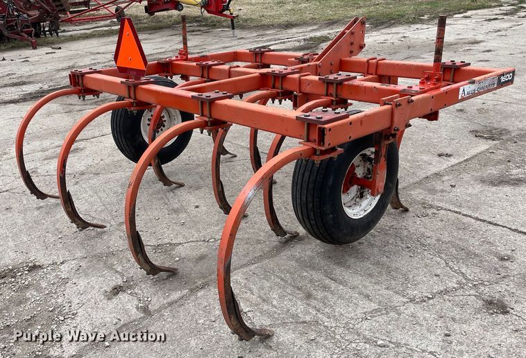 image for item LW9010 Allis Chalmers  1600 chisel