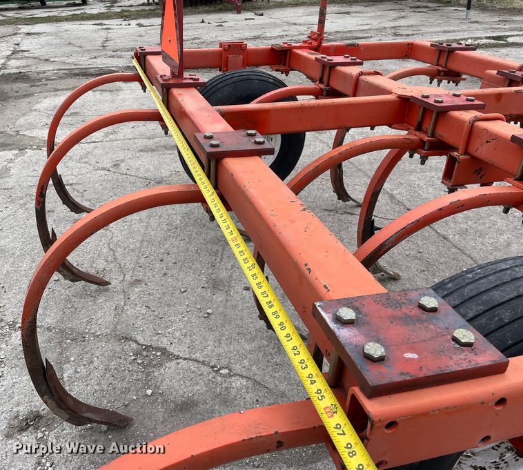 image for item LW9010 Allis Chalmers  1600 chisel