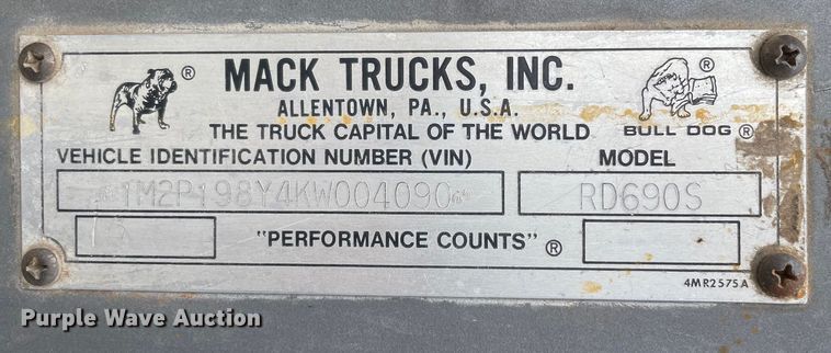 image for item LW9018 1989 Mack  RD690S grain truck