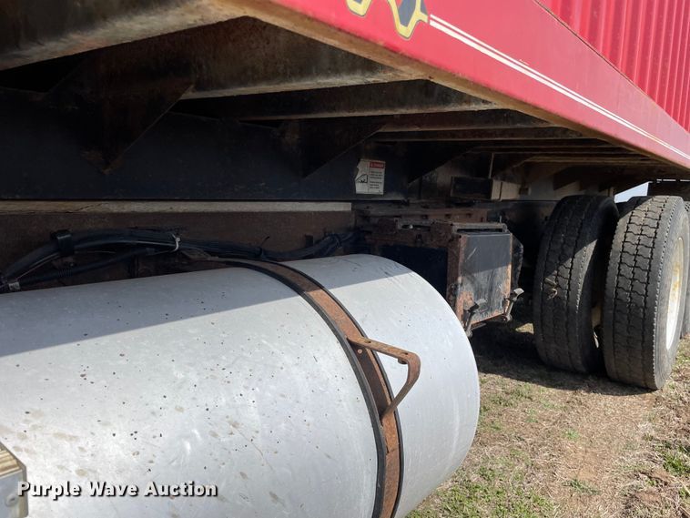 image for item LW9019 1994 Ford  LTL9000 Aeromax  grain truck