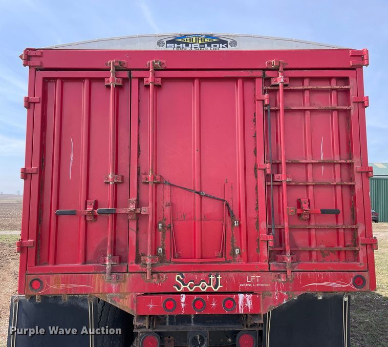 image for item LW9019 1994 Ford  LTL9000 Aeromax  grain truck