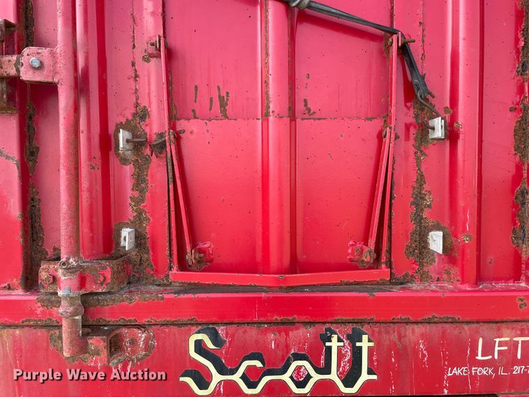 image for item LW9019 1994 Ford  LTL9000 Aeromax  grain truck