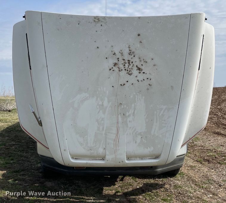 image for item LW9019 1994 Ford  LTL9000 Aeromax  grain truck