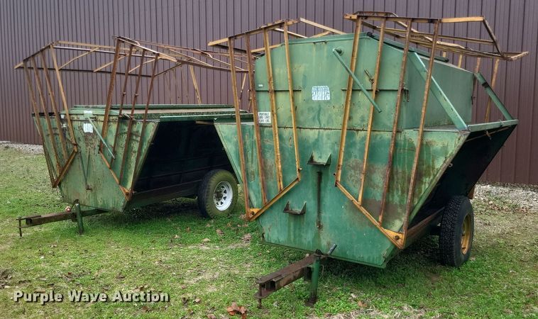 image for item MJ9008 (2) Feed King creep feeders