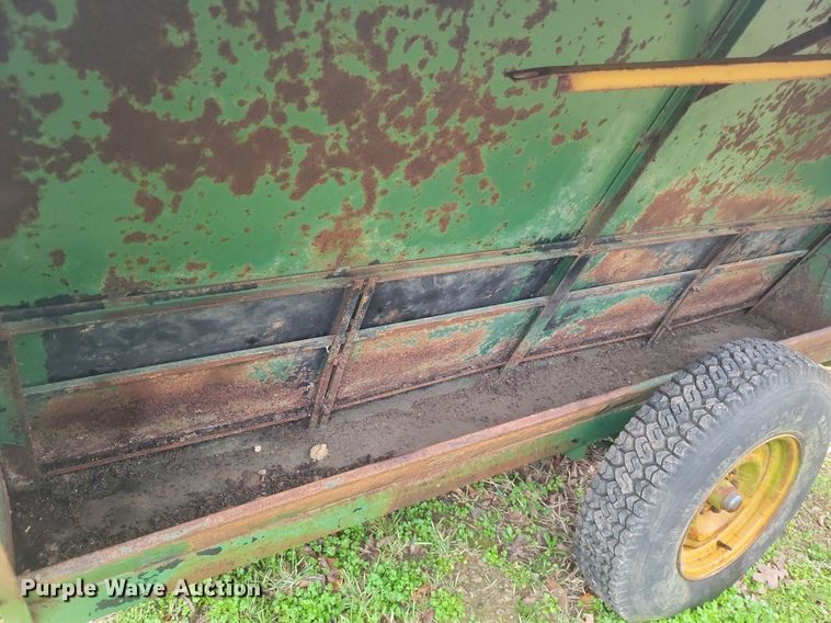 image for item MJ9008 (2) Feed King creep feeders