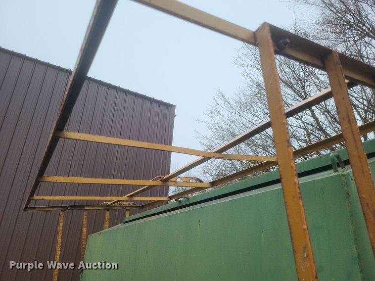 image for item MJ9008 (2) Feed King creep feeders