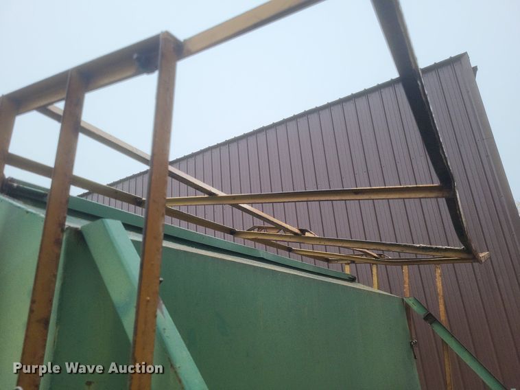 image for item MJ9008 (2) Feed King creep feeders