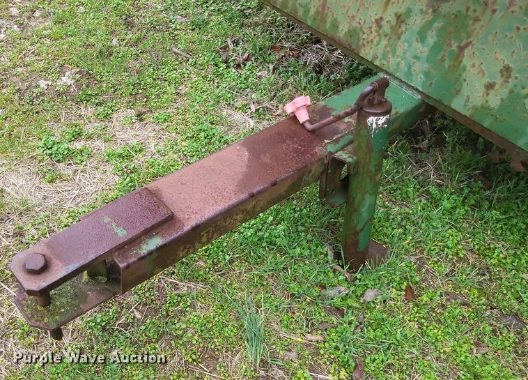 image for item MJ9008 (2) Feed King creep feeders