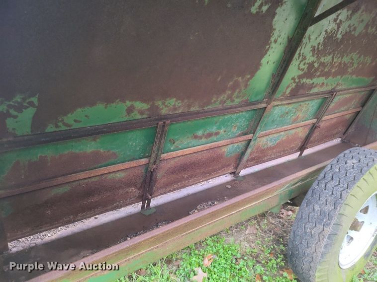 image for item MJ9008 (2) Feed King creep feeders