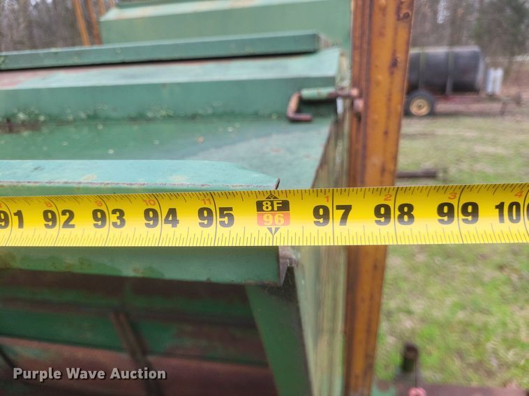 image for item MJ9008 (2) Feed King creep feeders